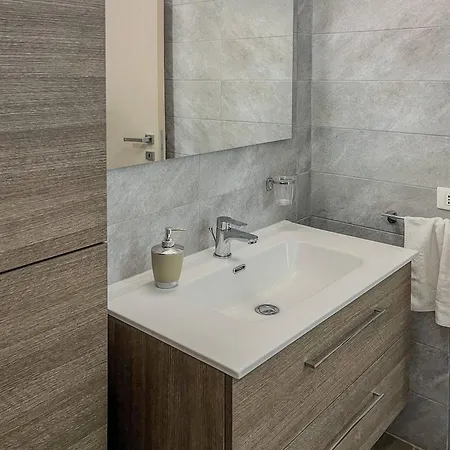 First Floor Lido House With Terrace For Exclusive Use Апартаменты