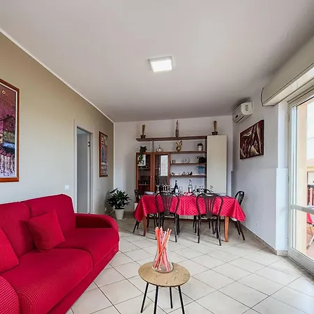 Апартаменты First Floor Lido House With Terrace For Exclusive Use Марцамеми