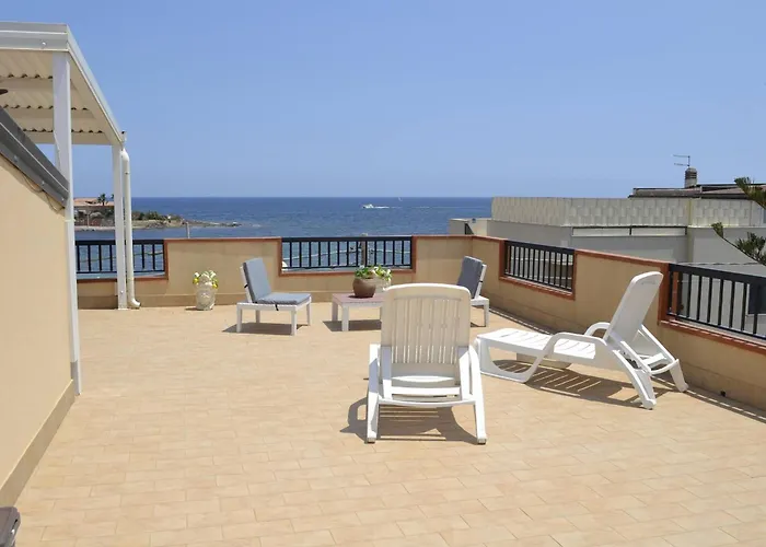 First Floor Lido House With Terrace For Exclusive Use Marzamemi